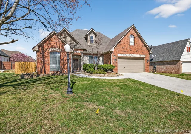 3rd image of 10203 E 93Rd St N, Owasso, OK 74055 | MLS# 2609192
