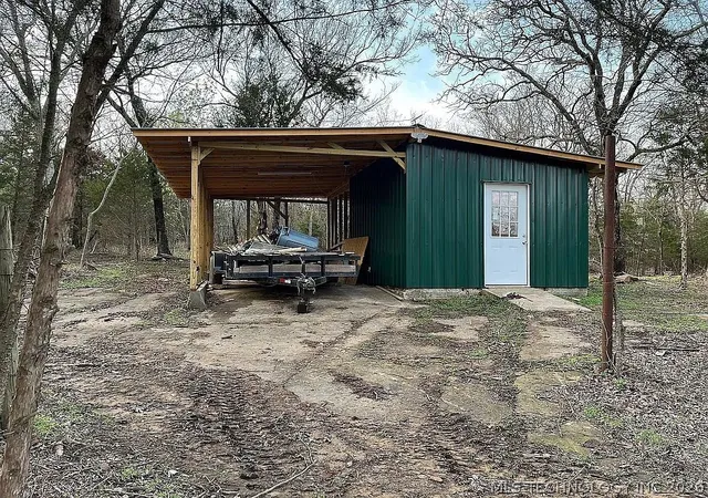image of 403993 E 1090 Rd, Henryetta, OK 74437 | MLS# 2609049