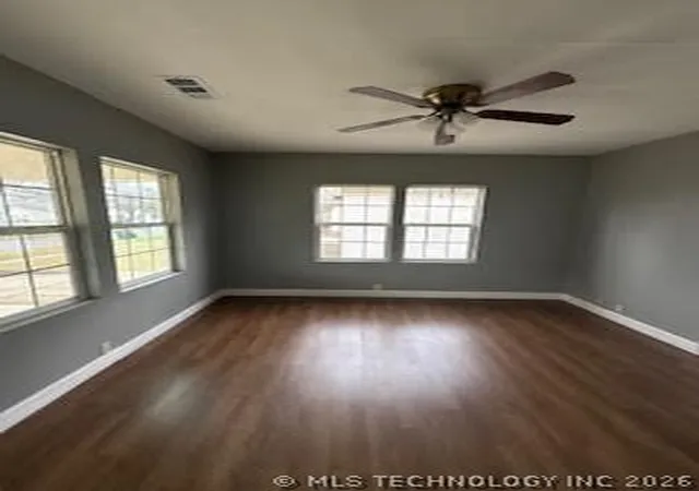 Photo 3 of Single family home for sale at 807 N J St, Muskogee, OK 74403 | MLS# 2609351 | Listing updated on 2026-05-18