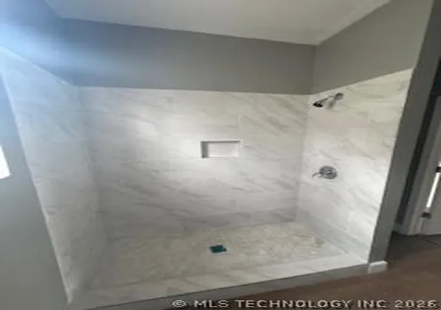 Photo 4 of Single family home for sale at 807 N J St, Muskogee, OK 74403 | MLS# 2609351 | Listing updated on 2026-05-18
