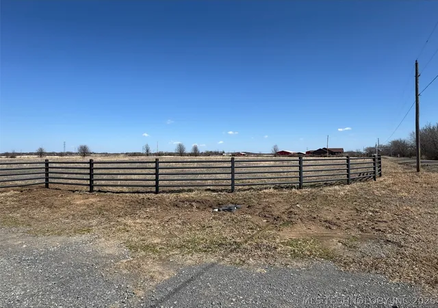 Photo 1 of Land for sale at 5289 S 40th Street E, Muskogee, OK 74401 | MLS# 2609352 | Listing updated on 2026-04-17