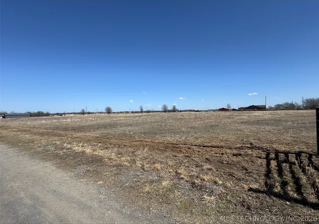 Photo 4 of Land for sale at 5289 S 40th Street E, Muskogee, OK 74401 | MLS# 2609352 | Listing updated on 2026-04-17