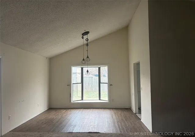 3rd image of 2309 W Jackson St, Broken Arrow, OK 74012 | MLS# 2609439