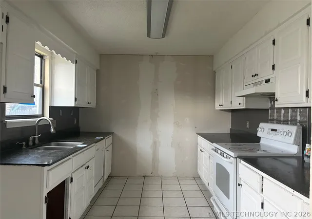 4th image of 2309 W Jackson St, Broken Arrow, OK 74012 | MLS# 2609439