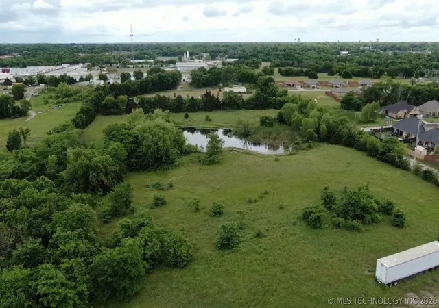 Photo 3 of Land for sale at 00 Refinery Rd, Ardmore, OK 73401 | MLS# 2609456 | Listing updated on 2026-03-17