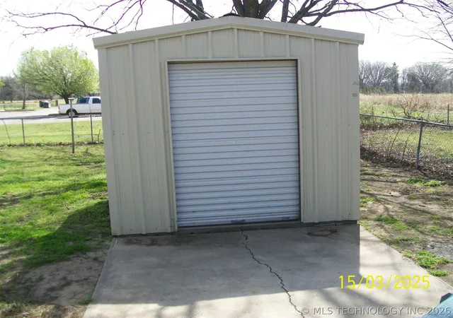 10th image of 303 Willow St, Lone Grove, OK 73443 | MLS# 2609496