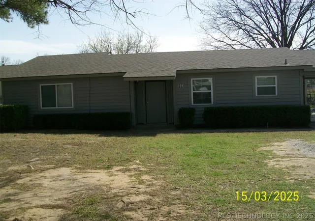 1st image of 303 Willow St, Lone Grove, OK 73443 | MLS# 2609496