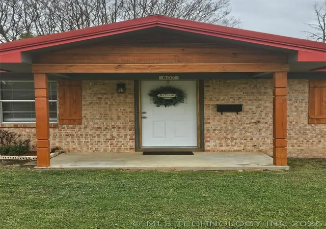 4th image of 807 Ne 5Th, Antlers, OK 74523 | MLS# 2608810