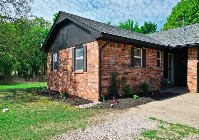 Homes for sale in Ada, OK | 15912 County Road 1592, Ada, OK 74820 | MLS# 2609236