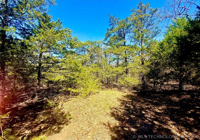 1st image of 18 Lakecrest Dr, Canadian, OK 74425 | MLS# 2609601