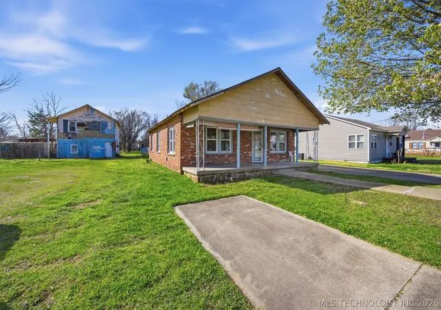 3rd image of 705 S Strong, Mc Alester, OK 74501 | MLS# 2609618