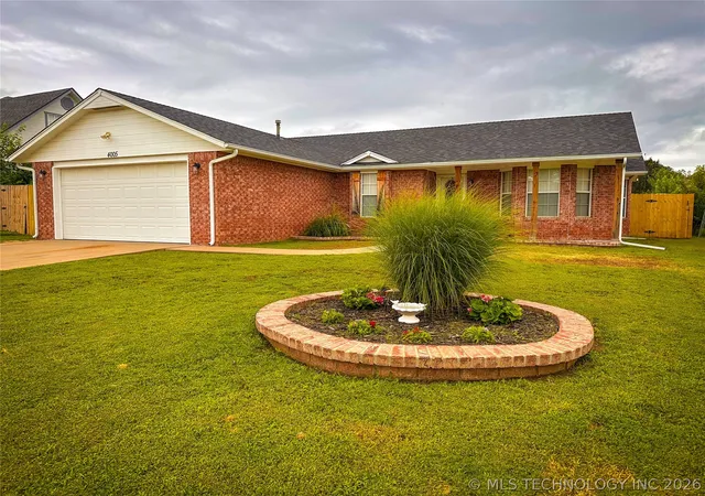 Homes for sale in Muskogee, OK | 4005 Chaucer St, Muskogee, OK 74403 | MLS# 2609617