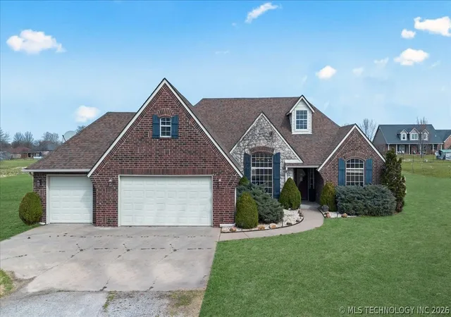 Homes for sale in Oologah, OK | 2931 E Rabbs Dr, Oologah, OK 74053 | MLS# 2608492