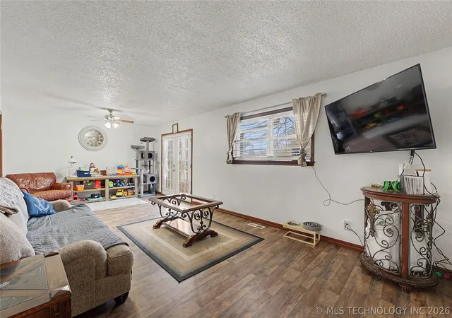 3rd image of 14131 N 100Th Ave E, Collinsville, OK 74021 | MLS# 2609432