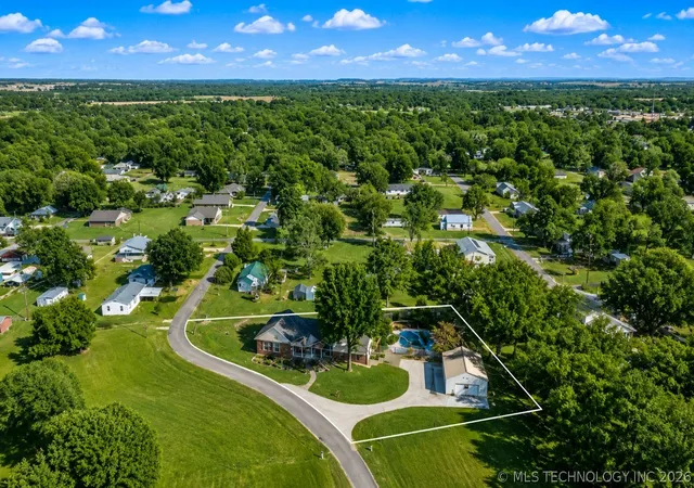 58th image of 1002 W Knisley Ave, Checotah, OK 74426 | MLS# 2609885