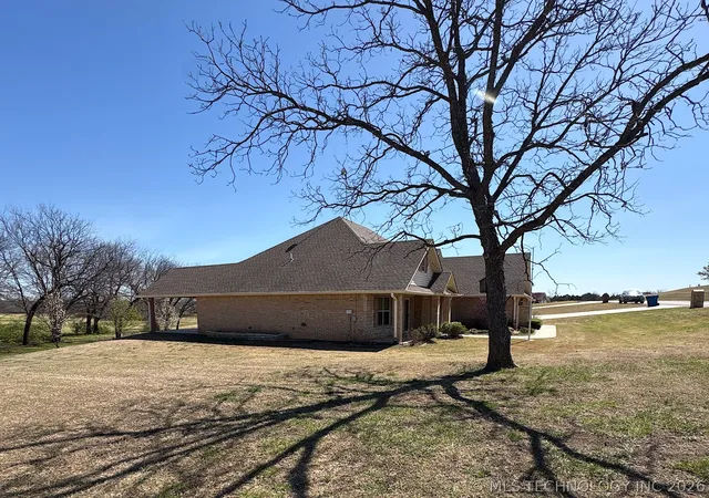 Homes for sale in Cushing, OK | 909 S Country Club Dr, Cushing, OK 74023 | MLS# 2545113
