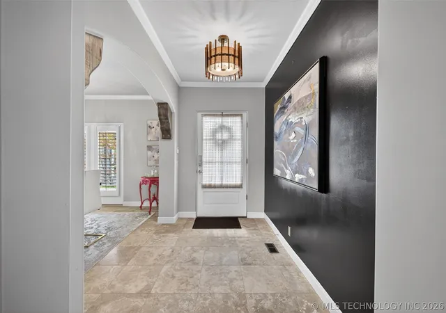Photo 4 of Sale Pending at 7944 S 90th Avenue E, Tulsa, OK 74133 | MLS# 2609961 | Listing updated on 2026-08-20