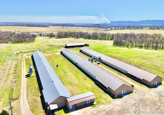 2nd image of 30607 S Fish Creek Rd, Stigler, OK 74462 | MLS# 2609924