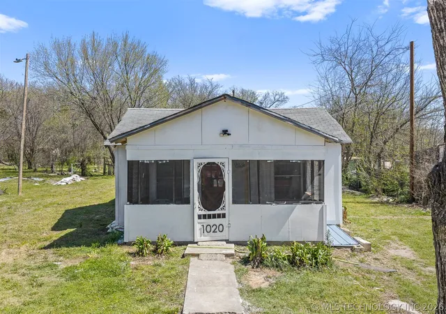 2nd image of 1020 Culbertson St, Ardmore, OK 73401 | MLS# 2609953