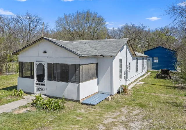 3rd image of 1020 Culbertson St, Ardmore, OK 73401 | MLS# 2609953