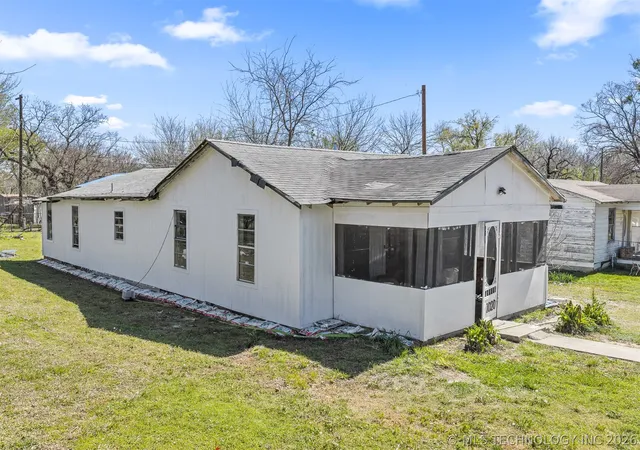 4th image of 1020 Culbertson St, Ardmore, OK 73401 | MLS# 2609953