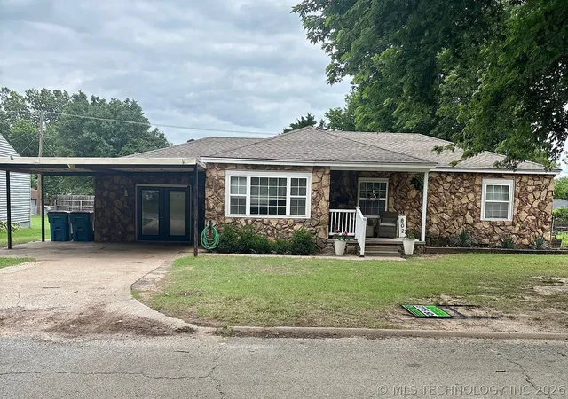Homes for sale in Cushing, OK | 802 S Howerton Ave, Cushing, OK 74023 | MLS# 2606017