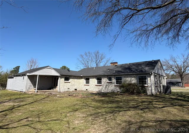 Homes for sale in Wilburton, OK | 408 W Blair Ave, Wilburton, OK 74578 | MLS# 2610057