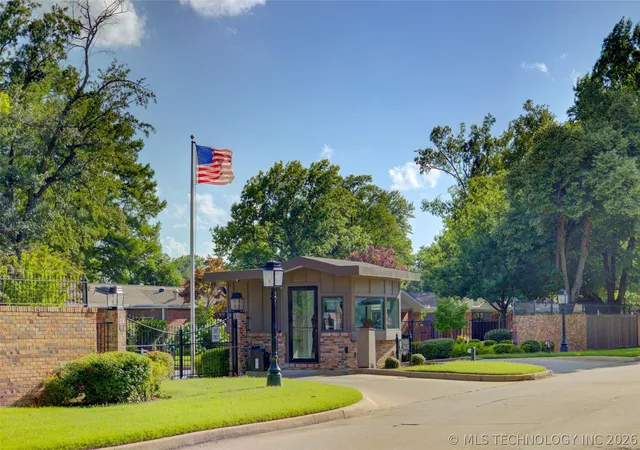 31st image of 2112 E 59th St #B6, Tulsa, OK 74105 | MLS# 2610099