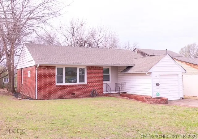 3rd image of 4208 E 24Th Pl, Tulsa, OK 74114 | MLS# 2610092