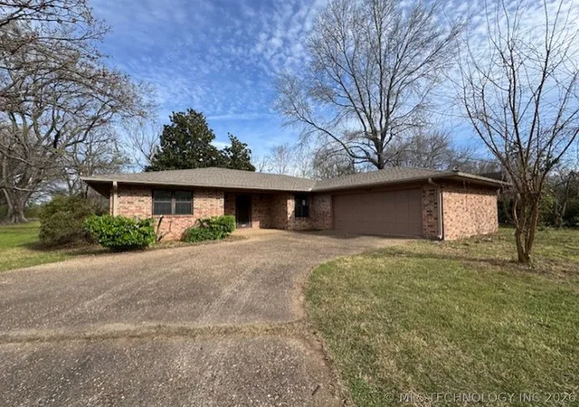 Homes for sale in Sallisaw, OK | 508 S Mcgee, Sallisaw, OK 74955 | MLS# 2610248