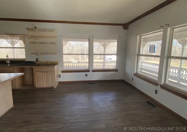 Photo 3 of Sale Pending at 3510 S Country Clb Rd, Muskogee, OK 74403 | MLS# 2604911 | Listing updated on 2026-08-28