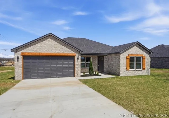 Photo 2 of Single family home for sale at 16101 E Oklahoma St, Tulsa, OK 74116 | MLS# 2610337 | Listing updated on 2026-08-20
