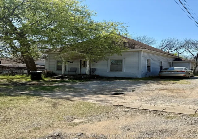 Homes for sale in Sulphur, OK | 708 W 12th, Sulphur, OK 73086 | MLS# 2608848