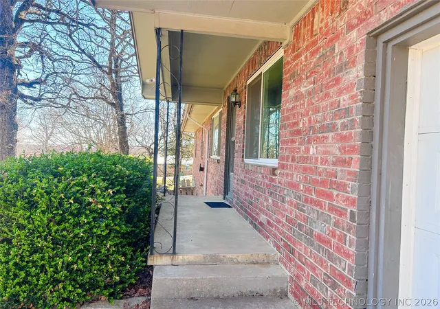 5th image of 121 Gilbert Dr, Eufaula, OK 74432 | MLS# 2610125