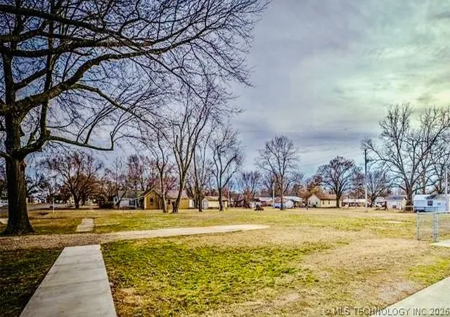 Homes for sale in Chelsea, OK | 534 W 6th St, Chelsea, OK 74016 | MLS# 2610403