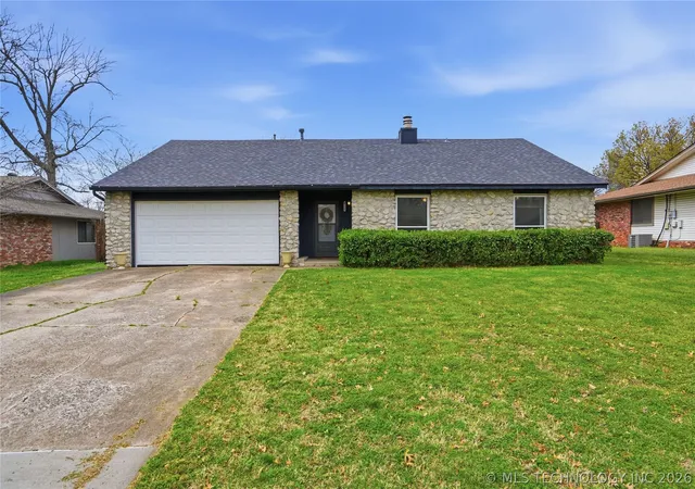 Homes for sale in Tulsa, OK | 4330 S Lakewood Ave, Tulsa, OK 74135 | MLS# 2610581
