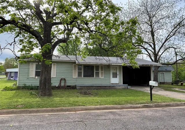2nd image of 902 Roosevelt, Durant, OK 74701 | MLS# 2610441
