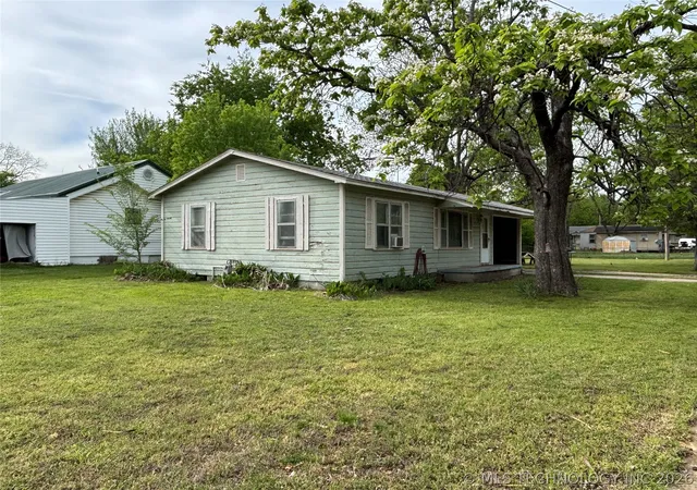 3rd image of 902 Roosevelt, Durant, OK 74701 | MLS# 2610441