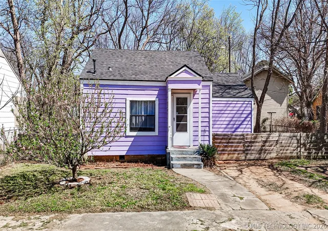 Homes for sale in Ada, OK | 512 N Francis St, Ada, OK 74820 | MLS# 2610259