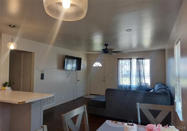 5th image of 1055 N Canton Ave, Tulsa, OK 74115 | MLS# 2610632