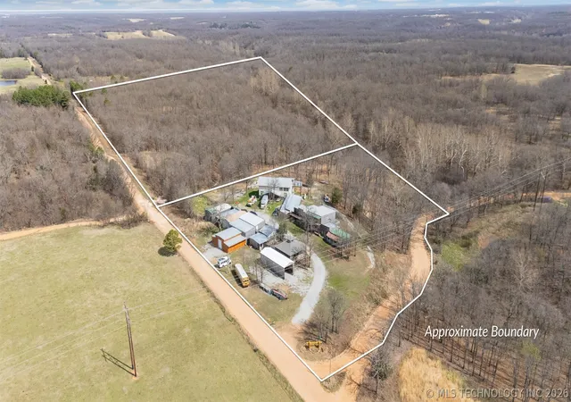 Homes for sale in Jay, OK | 40082 County Road #591, Jay, OK 74346 | MLS# 2610735