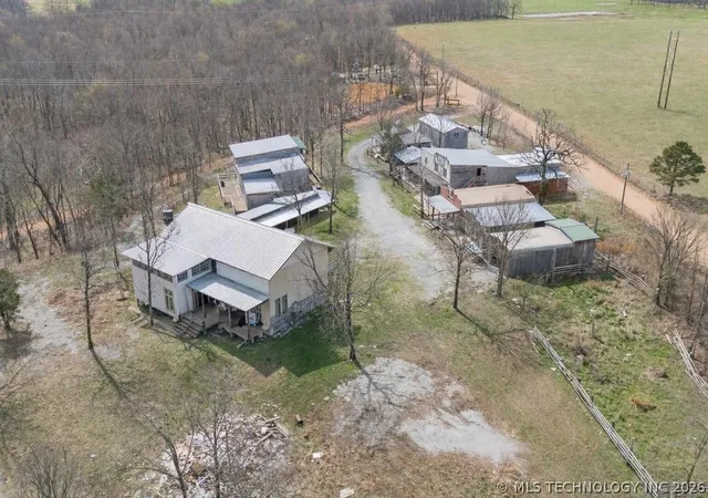 Homes for sale in Jay, OK | 40082 County Road #591, Jay, OK 74346 | MLS# 2610735