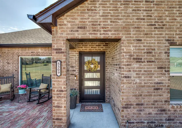 Homes for sale in Bartlesville, OK | 5309 S Barnett Ave, Bartlesville, OK 74006 | MLS# 2610661