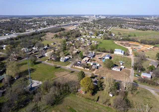 23rd image of 610 E Mckennon, Calera, OK 74730 | MLS# 2610781