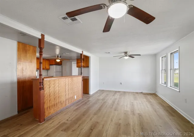 3rd image of 610 E Mckennon, Calera, OK 74730 | MLS# 2610781