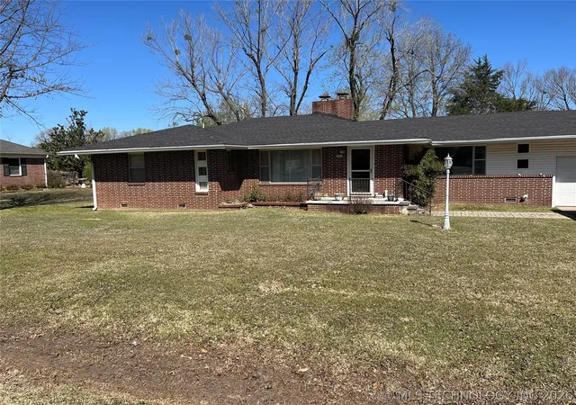 Photo 2 of Single family home for sale at 201 Nw Rose Ln, Stigler, OK 74462 | MLS# 2610724 | Listing updated on 2026-08-20
