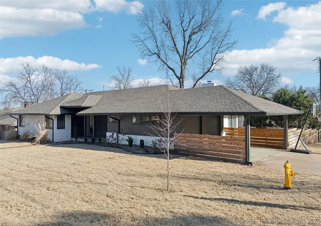 Photo 3 of Sale Pending at 2808 E 37th Place, Tulsa, OK 74105 | MLS# 2610873 | Listing updated on 2026-05-18