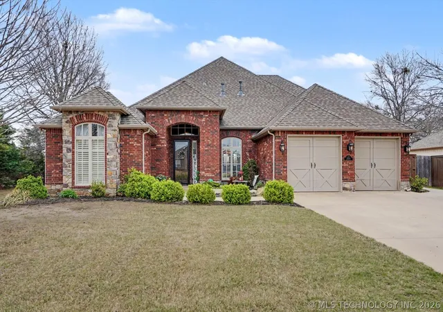2nd image of 30511 E 65th St S, Broken Arrow, OK 74014 | MLS# 2610845