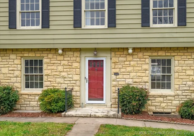 Photo 2 of Single family home for sale at 1417 Hillcrest Dr, Bartlesville, OK 74003 | MLS# 2610799 | Listing updated on 2026-08-20