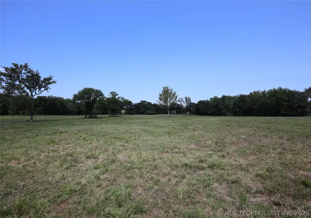 5th image of 1 Cardell Wy, Eufaula, OK 74432 | MLS# 2610915